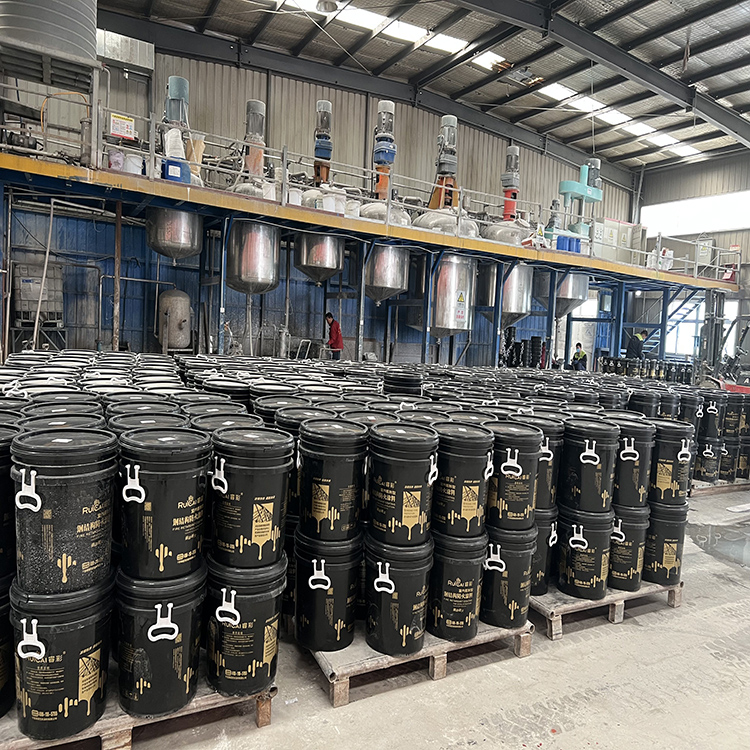 厚型鋼結(jié)構(gòu)防火涂料施工時有哪些注意事項(xiàng)